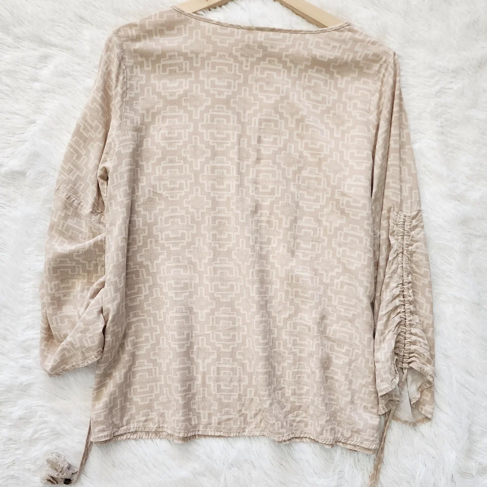 Ariat Beige‎ Embroidered Warrior Tunic